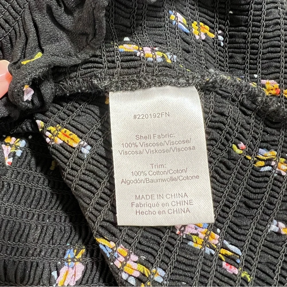 SOLD Anthropologie Dolan Pieta Balloon Sleeve Smocked Floral Blouse Large Black - Picture 10 of 11